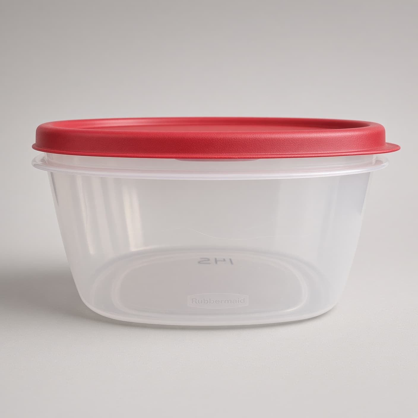 Rubbermaid Easy Find Lids 7- and 14-Cup Food Storage Containers (2-Pack)